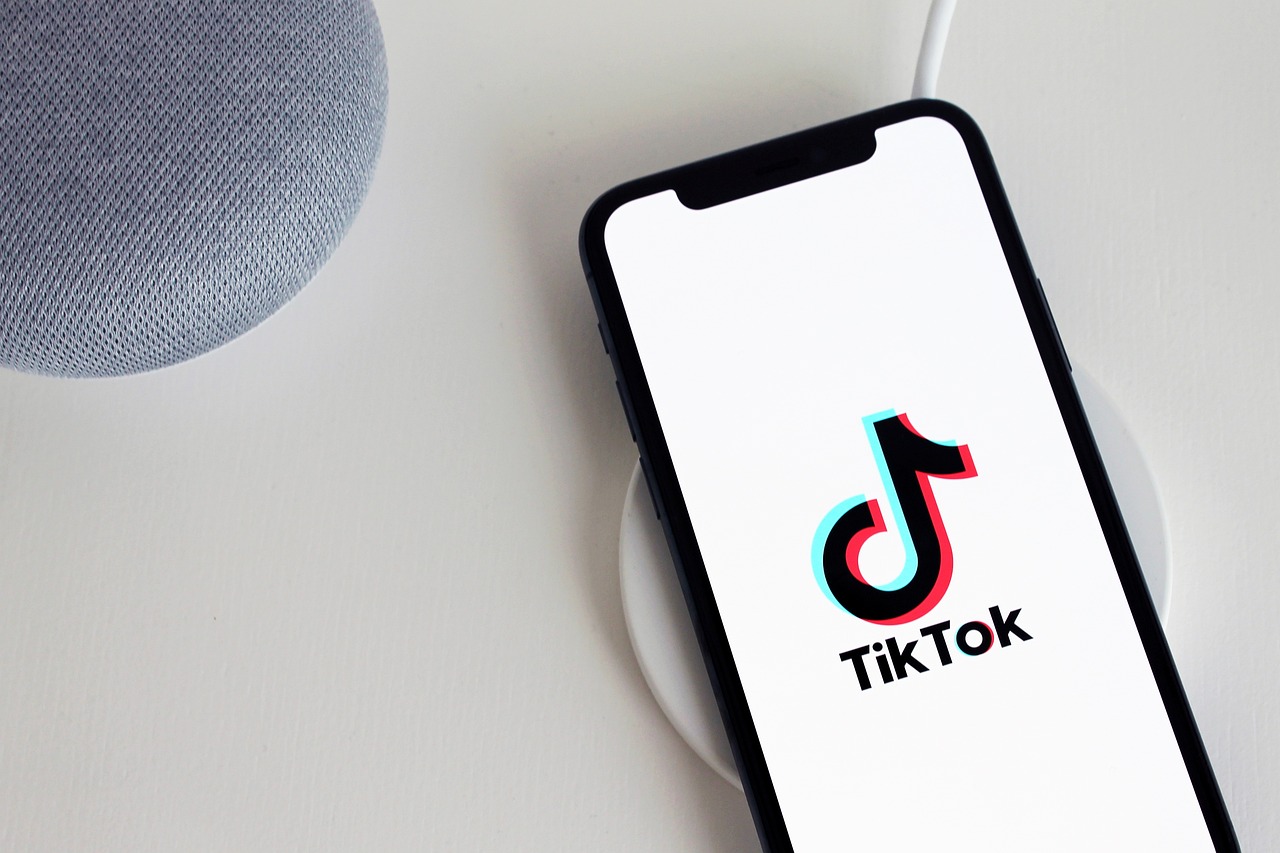 TikTok rivoluziona gli annunci: contenuti pubblicitari nei risultati di ricerca utente